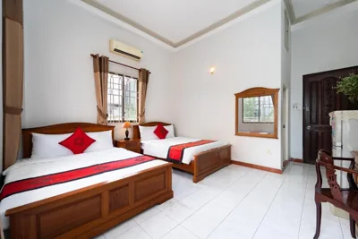 Collection O Madam Cuc Hotel – Photos 12